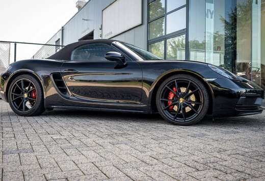 Porsche 718 Boxster GTS 2.5 Turbo