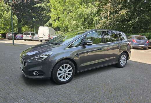 Ford 2.0 Turbo ECOboost Titanium S Powershift