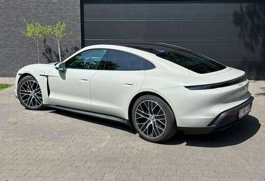 Porsche Taycan 79.2 kWh Taycan