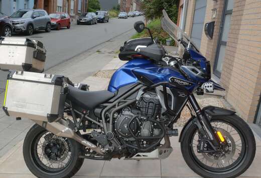 Triumph Explorer XCA