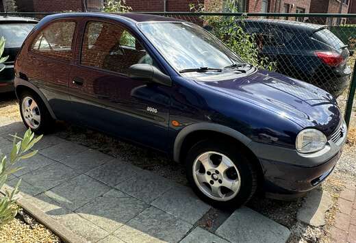 Opel 1.0i XE 12v Edition 2000 ( zie Beschrijving )