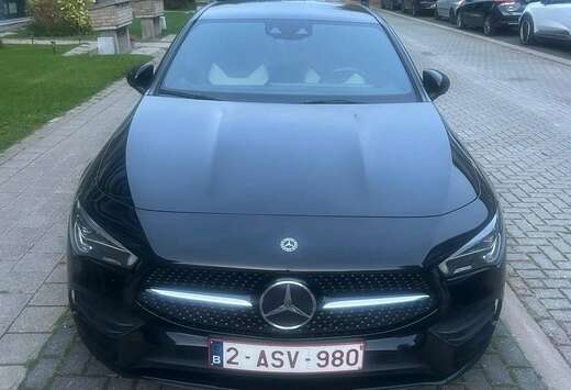 Mercedes-Benz CLA 200 7G-DCT AMG Line