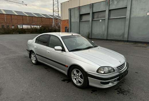 Toyota 1.6i 16v AIRCO JANTE ALUMINIUM CLIMATISÉ