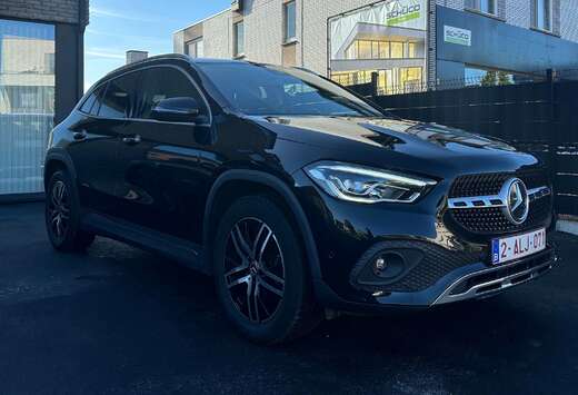 Mercedes-Benz GLA 200 4Matic 8G-DCT Edition 2021