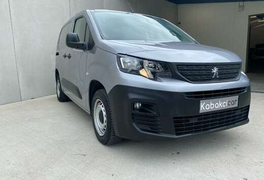 Peugeot 1.5 HDI UTILITAIRE /GPS/RADAR ARR/CLIM/REGULA ...