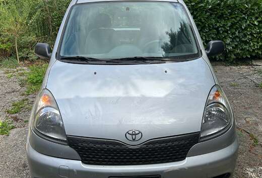 Toyota 1.3i 16v Linea Luna