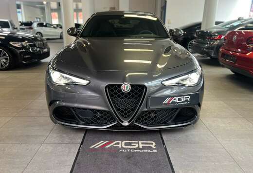 Alfa Romeo 2.9 T V6 Quadrifoglio siège carbone