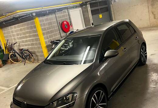 Volkswagen Golf 7 1.6 TDI Highline