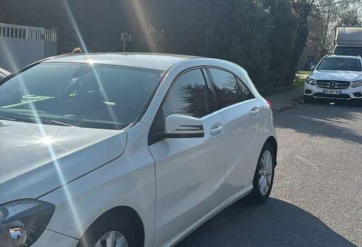 Mercedes-Benz MERCEDES CLASSE A 180D Avec Carplay 048 ...