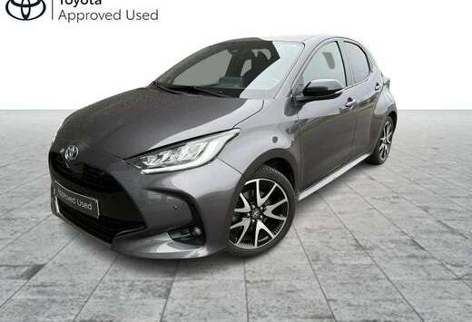 Toyota 1.5 Hybrid Style + Hi-Tech Pack & Navi