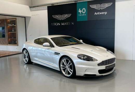 Aston Martin 5.9i V12 Touchtronic