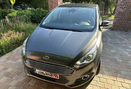 Ford S-Max+2.0+TDCi+Titanium+PowerShift