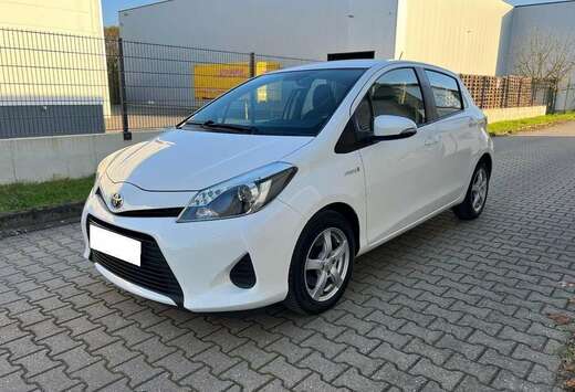 Toyota Yaris 1.5i VVT-i Hybrid Active E-CVT