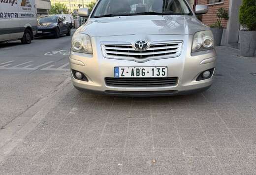 Toyota 1.8i VVT-i 16v Linea Luna *BELGE*0485905657