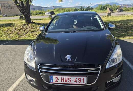 Peugeot Hybrid4