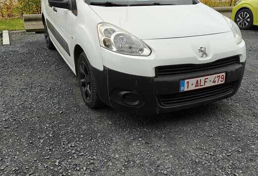 Peugeot 1.6 e-HDi 90 L2 FAP Stop&Start Komfort