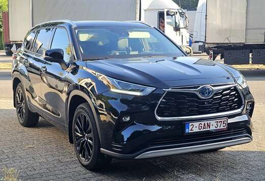 Toyota 2.5 Hybrid Luxury