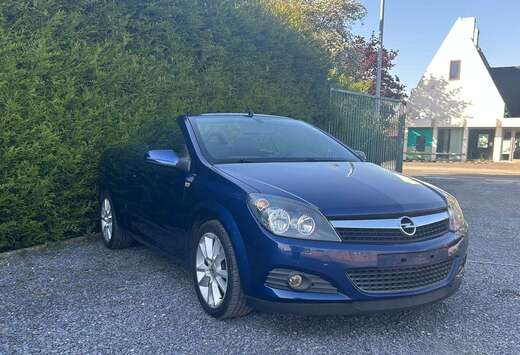 Opel Cabrio 1.6 16V Linea Rossa