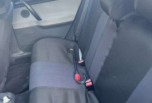 Volkswagen Crosspolo 1.4 TDi