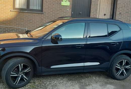 Volvo XC40 T2 Momentum Pro