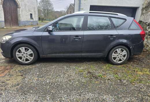 Kia Cee\'d 1.6 CRDi EX ISG EcoDynamics DPF