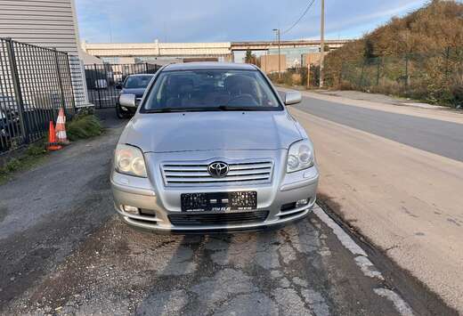 Toyota 1.6i VVT-i 16v Linea Sol