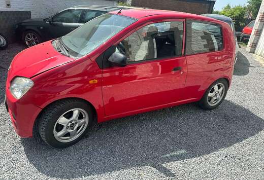 Daihatsu 1.0i 12v Top