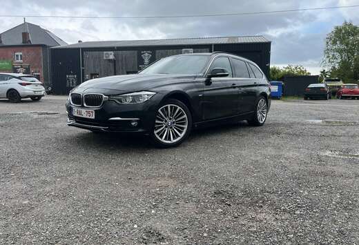 BMW Touring 330i Luxury line