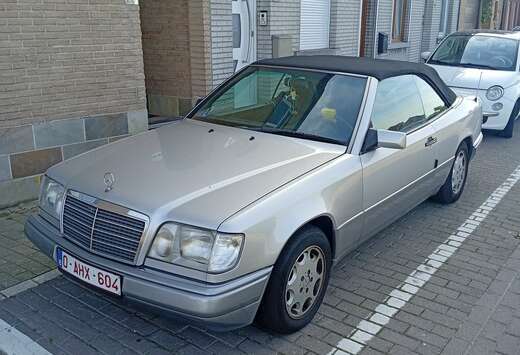 Mercedes-Benz E200