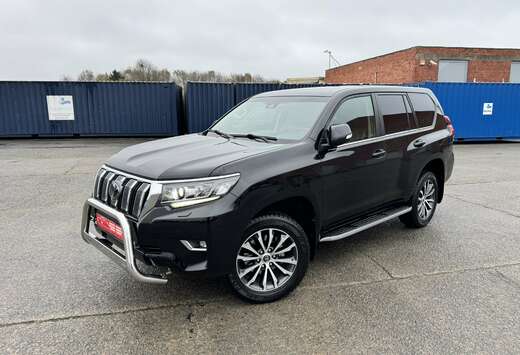 Toyota 2.8 D-4D Automatik 5Place / Export Afrik Only