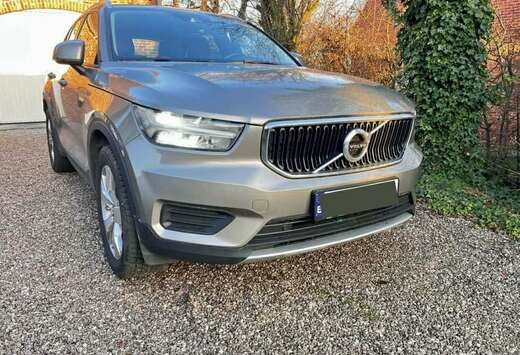 Volvo XC40 2.0 D3 Momentum Core