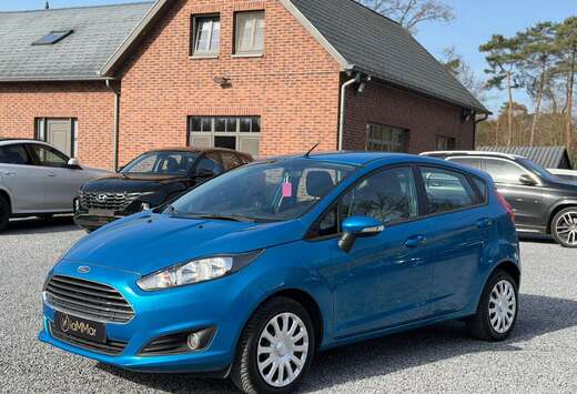 Ford Fiesta Titanium - 1.6 BENZINE - AUTOMAAT