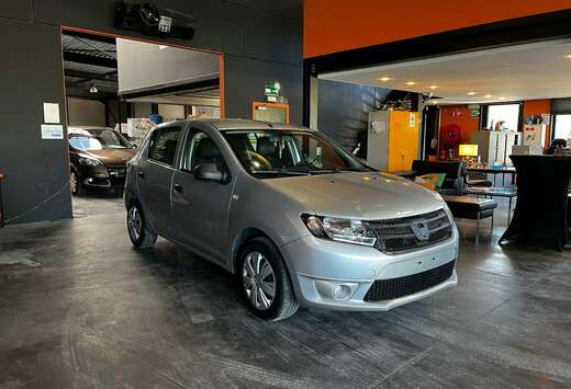 Dacia 12 MOIS DE GARANTIESandero 1.2i Laureate