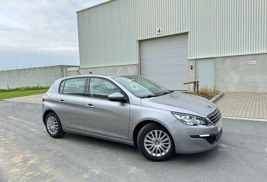 Peugeot 1.2i Benzine Access ** 1 JAAR GARANTIE **