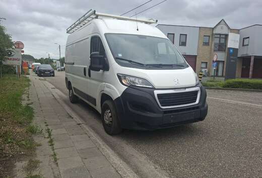 Peugeot 2.0 BlueHDi L2H2 Premium S/S