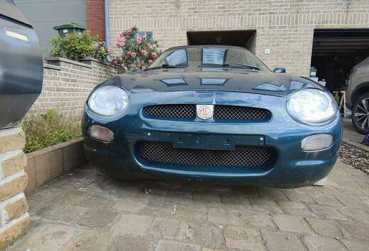 MG MG MGF 1.8i Essence (1997)  102 454 km