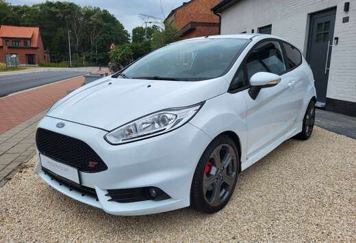 Ford Fiesta ST 1.6 EcoBoost