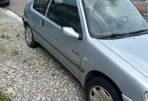Peugeot 1.4i Color Line