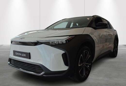 Toyota 71.4 kWh 2WD Style Plus