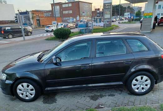 Audi A3 Sportback 1.6 TDi e Attraction Start/Stop DPF