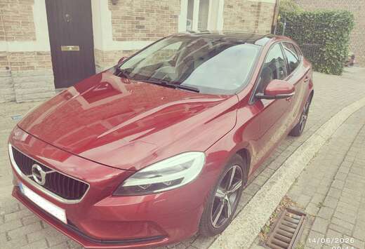 Volvo V40 2.0 T2 Momentum