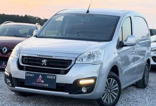 Peugeot CAR PLAY - CAPTEURS - CAMERA - ATT REMORQUE - ...