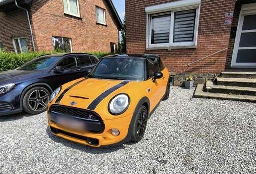 MINI Hatch 3 Portes 192 ch Finition Red Hot Chili
