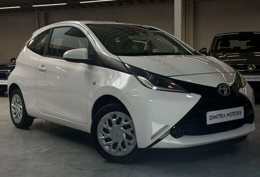 Toyota 1.0i VVT-i x-play