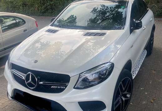 Mercedes-Benz d Coupe 4Matic 9G-TRONIC