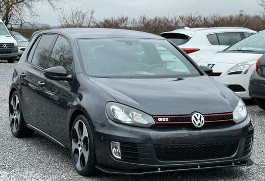 Volkswagen Golf 2.0 TSI DSG