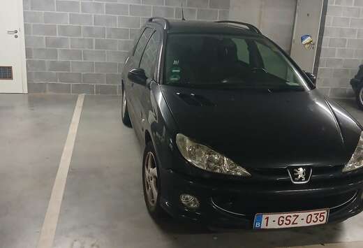 Peugeot SW 1.4i XS