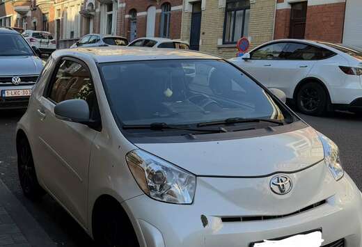Toyota 1.0i VVT-i Sol