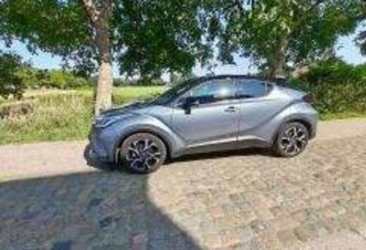 Toyota C-HR Hybrid Club