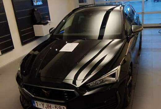 Sportstourer 1.4 e-Hybrid 204pk